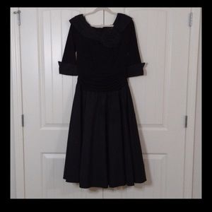 Like new Jessica Howard Formal Black Dress